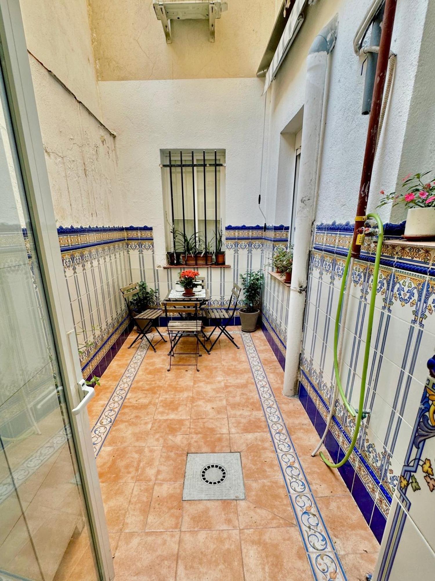Delicias Hideaway Bajo Con Patio Privado Cerca De Atocha